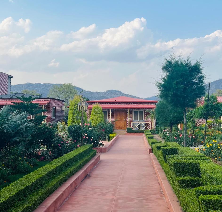 Desi Thath Resort Alwar Exterior photo